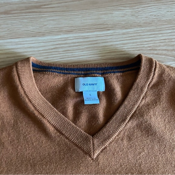 NEW Old Navy V-Neck Long Sleeve Men’s Small - Picture 2 of 7